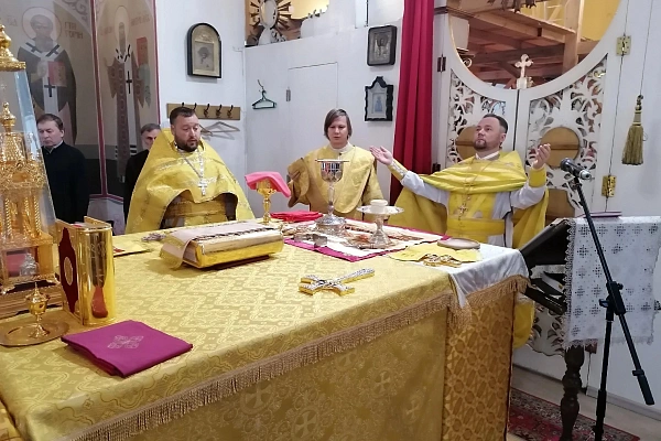 Богослужения в Неделю 28-ю по Пятидесятнице