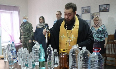 Протоиерей Антоний Шварёв совершил Великое освящение воды в УФСИН