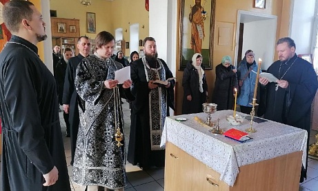 Служба в понедельник первой седмицы Великого поста