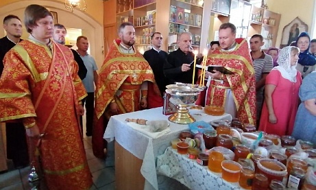 Празднование Происхождение Честных Древ Животворящего Креста Господня