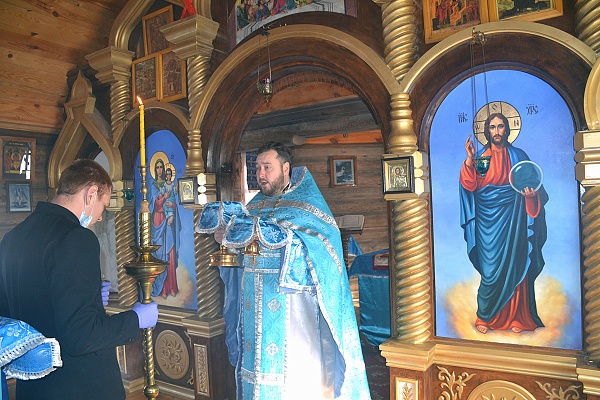 Протоиерей Антоний Шварёв совершил Литургию в исправительной колонии №7