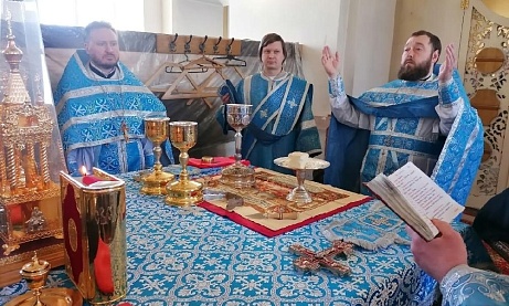 Празднование Похвалы Пресвятой Богородицы