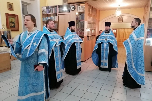 Всенощное бдение в канун празднования Введения во храм Пресвятой Богородицы