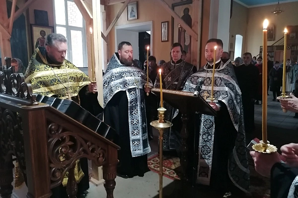 Вечерня с чином Пассии