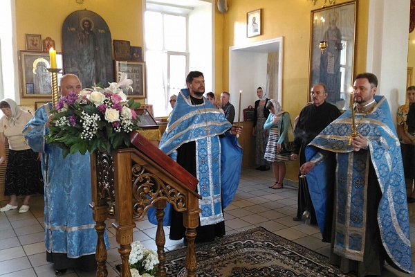 Всенощное бдение накануне праздника Казанской иконе Божией Матери