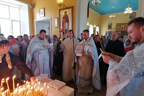 Троицкая родительская суббота