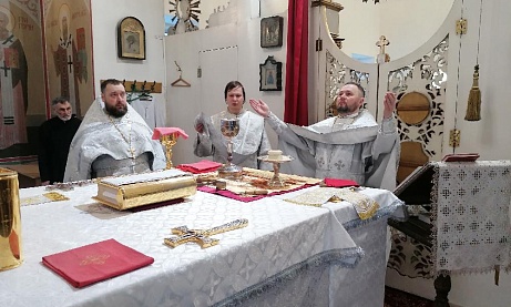 Богослужения в день Сретения Господня