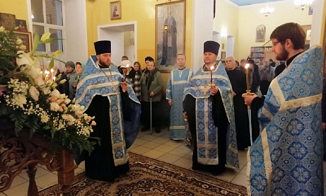 Всенощное бдение в канун празднования Введения во храм Пресвятой Богородицы