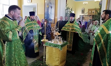 Всенощное бдение в канун праздника Троицы