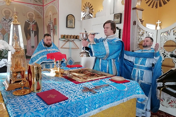 Праздник Покров Пресвятой Богородицы