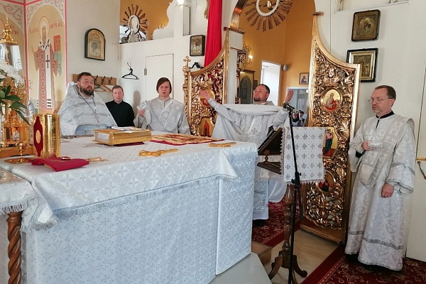 Богослужения в Неделю 7-ю по Пасхе 