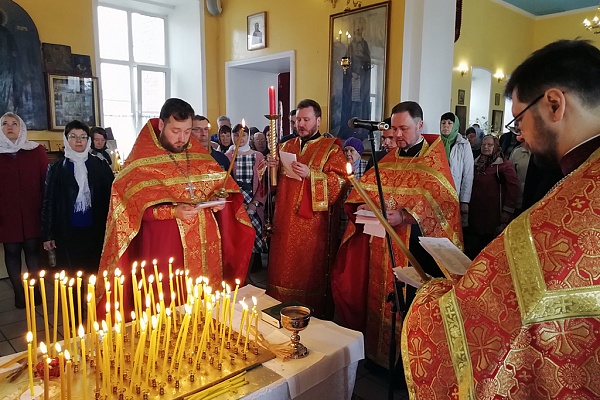 РАДОНИЦА. ПОМИНОВЕНИЕ УСОПШИХ