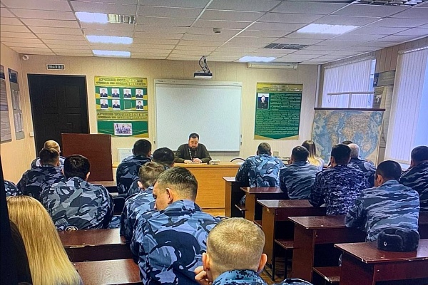 Протоиерей Антоний Шварёв рассказал сотрудникам УФСИН о противодействии экстремизму деструктивных религиозных течений