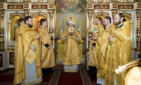 В престольный праздник митрополит Серафим совершил литургию в нашем храме  