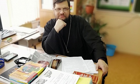 Иерей Сергий Беляков посетил с пастырским визитом среднюю общеобразовательную школу №47 города Пензы