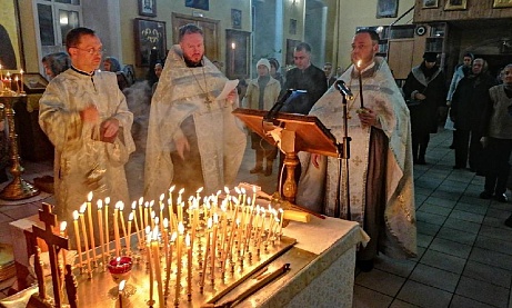 Вечернее богослужение в канун Димитриевской родительской субботы