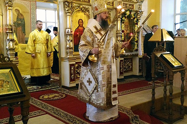 Всенощное бдение архиерейским чином накануне престольного праздника нашего храма