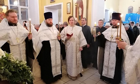 Всенощное бдение в канун Крещения Господня