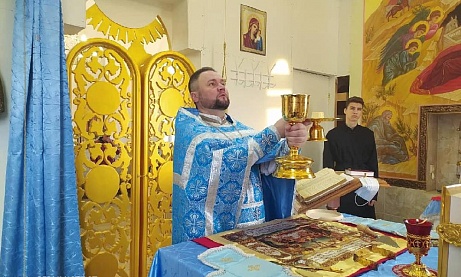 Литургия в Неделю 24-ю по Пятидесятнице в Камайке