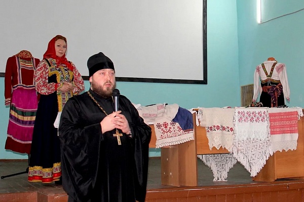 Протоиерей Антоний Шварёв посетил просветительские мероприятия в исправительной колонии №7