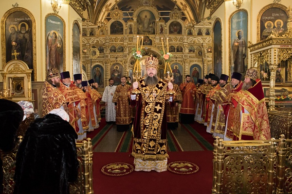 В праздник Собора новомучеников и исповедников Церкви Русской митрополит Серафим принял поздравления с днем Ангела