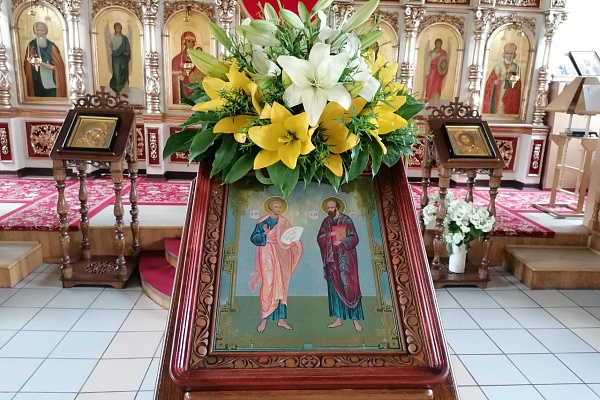 Всенощное бдение в канун праздника первоверховных апостолов Петра и Павла 